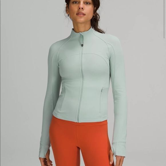 lululemon athletica Jackets & Blazers - Like New Lululemon Nulu Cropped Define Jacket